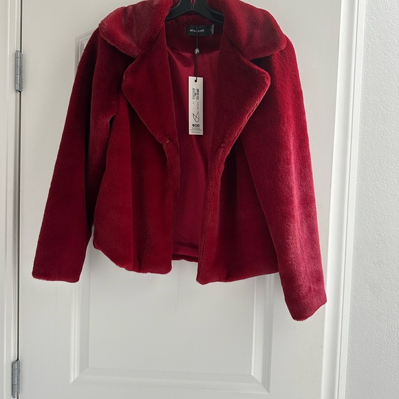 MINKPINK Be Mine faux fur jacket in color wine. Size small. - Picture 2 of 2